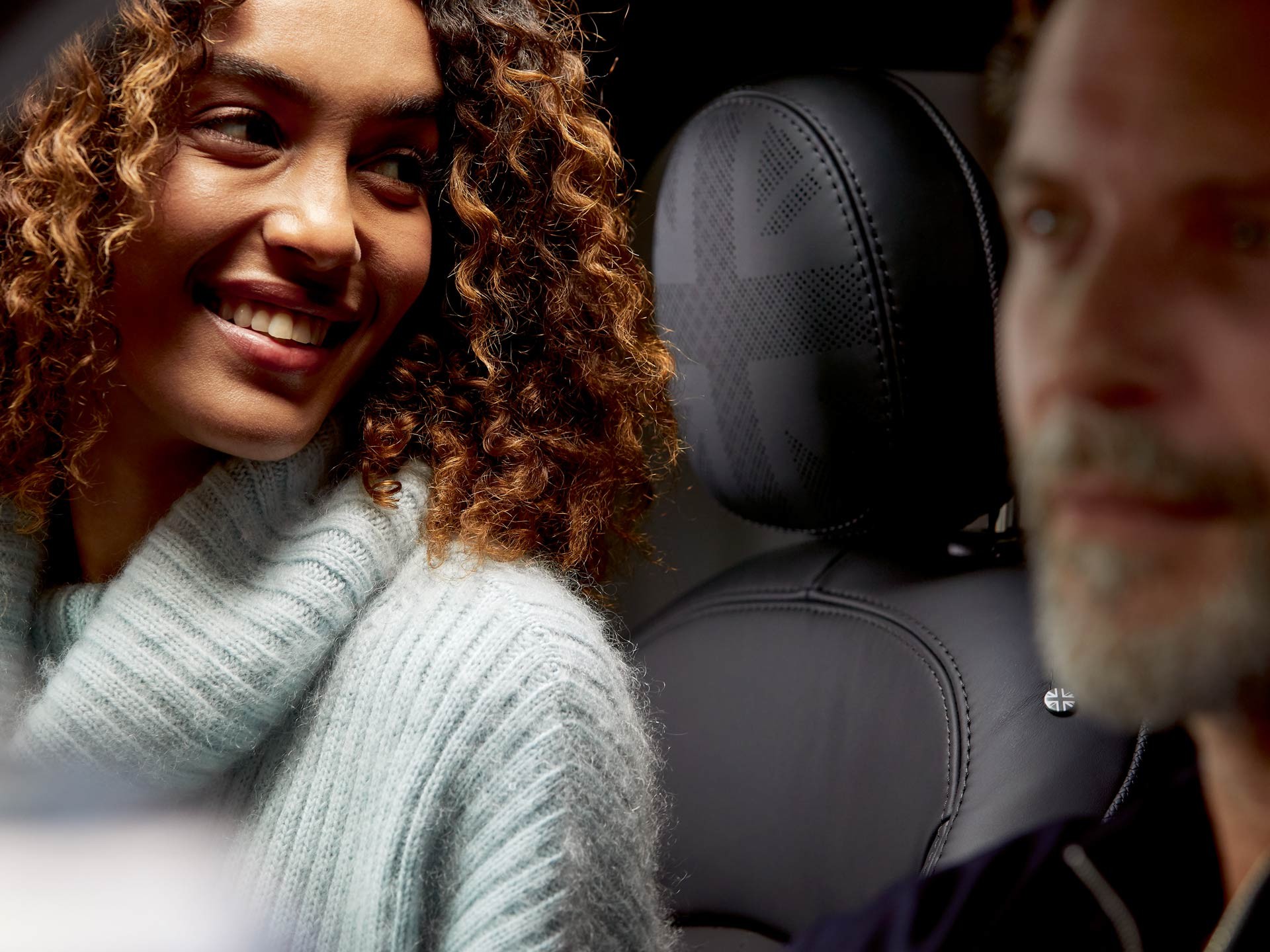 Financial Services - úvěr nebo leasing